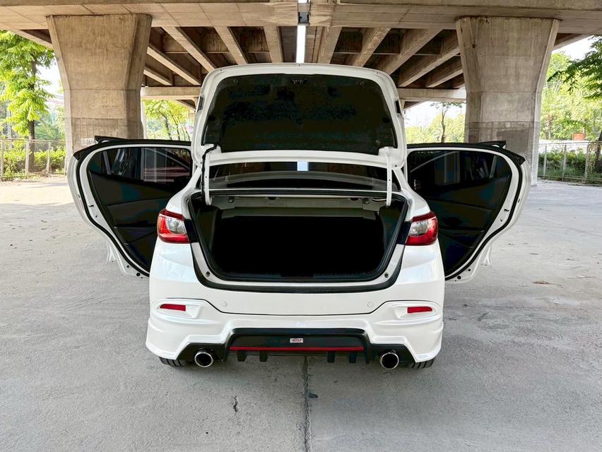 Mazda 2 1.3 SkyActiv High Sedan AT ปี 2015 รถสวยไมล์น้อย 97,xxx km. 9