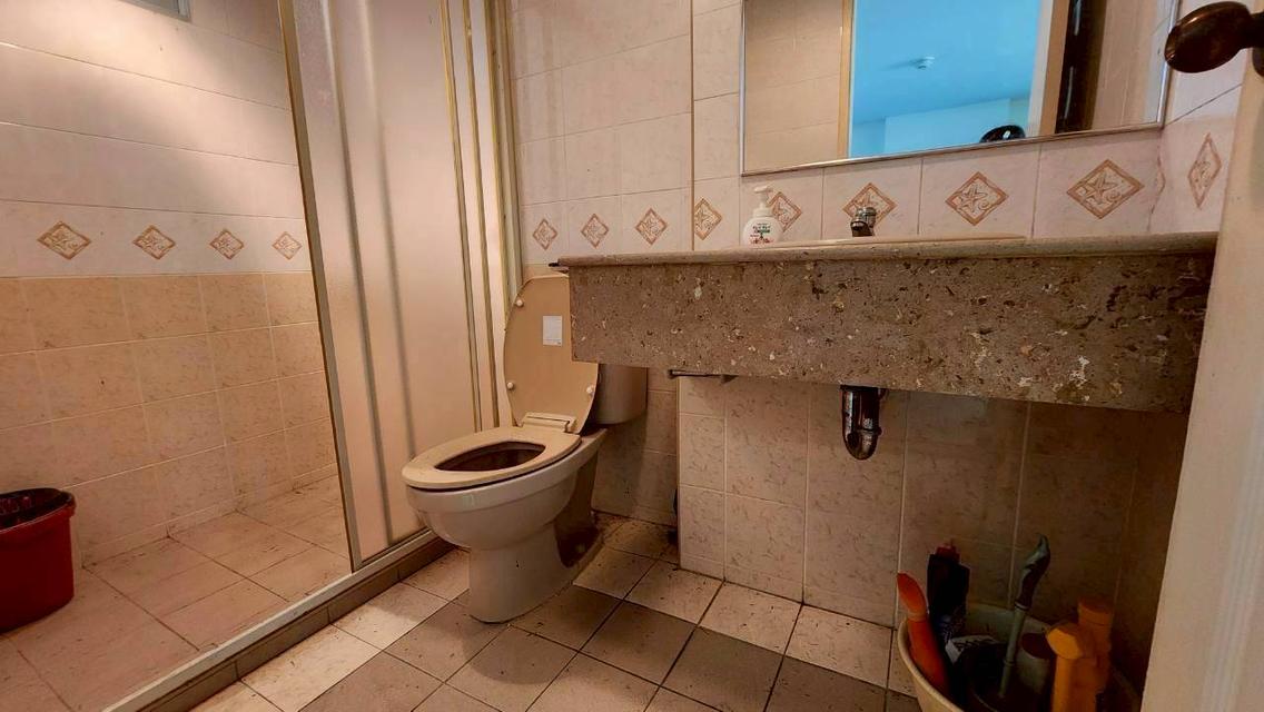 ขายคอนโดลุมพินี เพลส สาทร ชั้น 1 ทำออฟฟิศ/ค้าขายได้ 61 ตรม. ใกล้ BTS สาทร 10