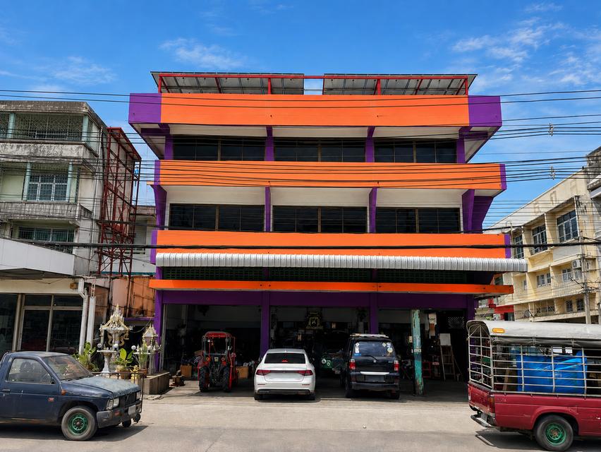 ขายหรือให้เช่า อาคารพาณิชย์สแตนด์อโลน 3 ชั้นครึ่ง 700 ตร.ม. ทำเลทองตรงข้าม รพ.ปทุมธานี และโลตัส HRE00929 1