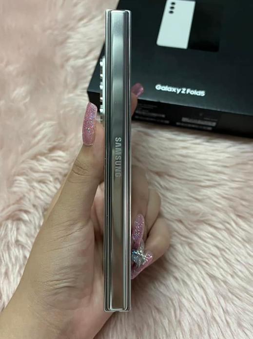 ขายโทรศัพท์ Samsung Galaxy Z Fold 5 4