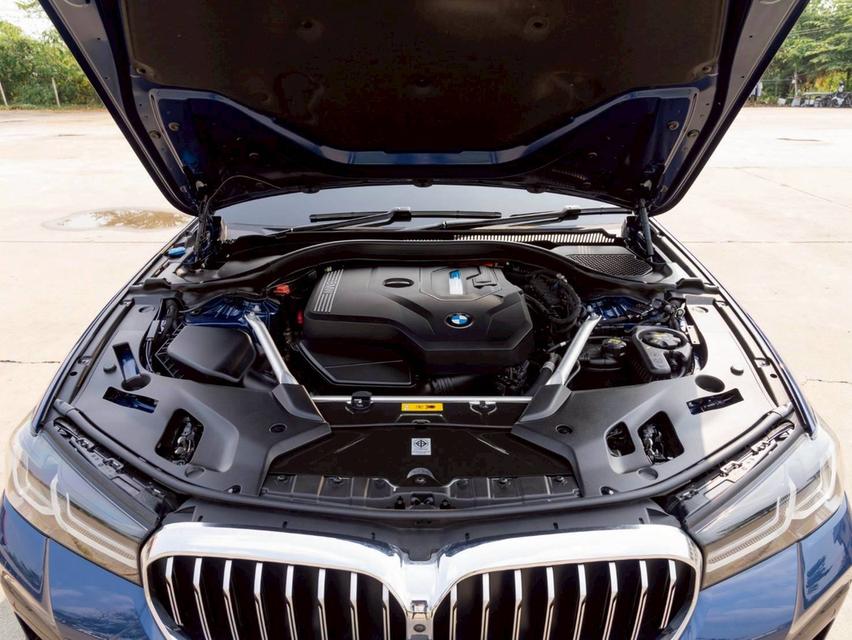 BMW 530e LCI Plug-in-Hybrid (G30) ปี จด 2022  11