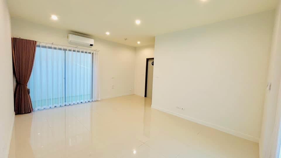 🏡 บ้านเช่าทาวน์โฮม 3 ชั้น  4