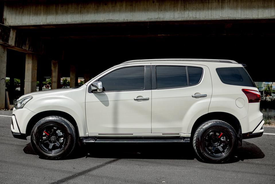 Isuzu MU-X 3.0DvD ปี14 5
