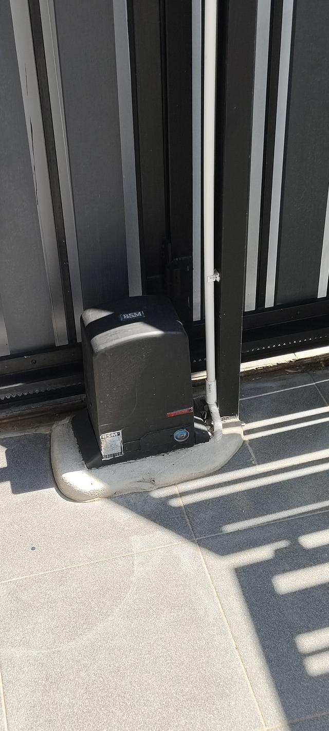 บ้านแฝด 2 ชั้น ทำเลดี เดินทางสะดวก ใกล้ MRT และห้าง 4