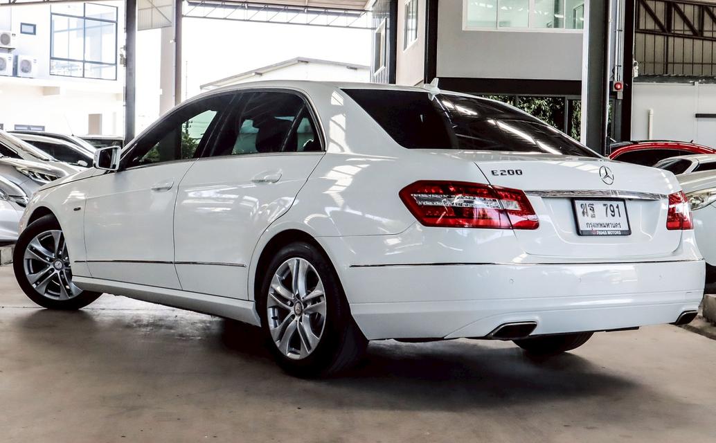 BENZ E200 CGI 1.8 W212 13