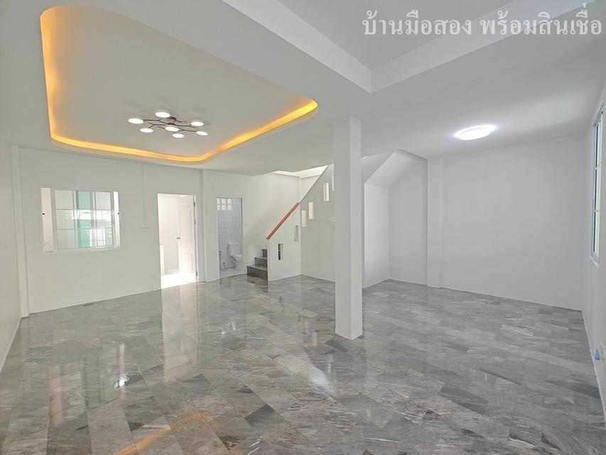 คัทลียาวิลล์ ลำลูกกา รูปย่อยที่ 4