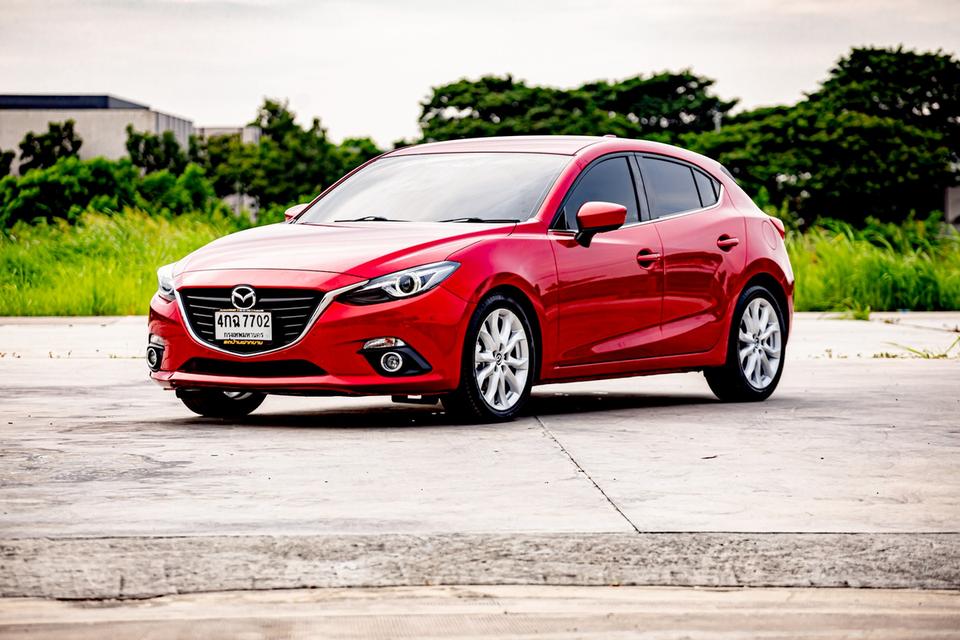 Mazda3 Skyactiv 2.0S Hatchback ปี 2015 สีแดง  11