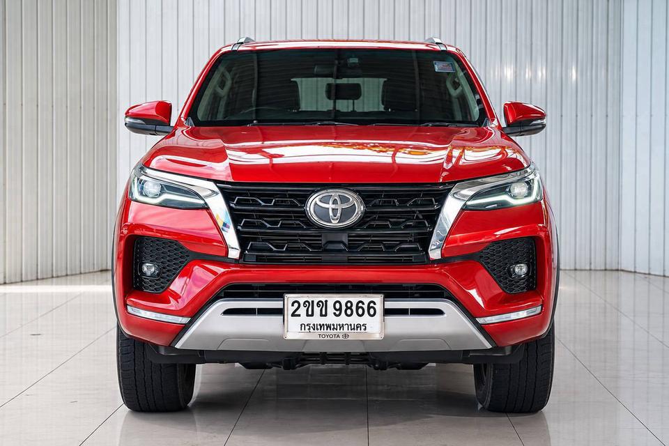 Toyota Fortuner 2.4V ปี21 รูปที่ 2