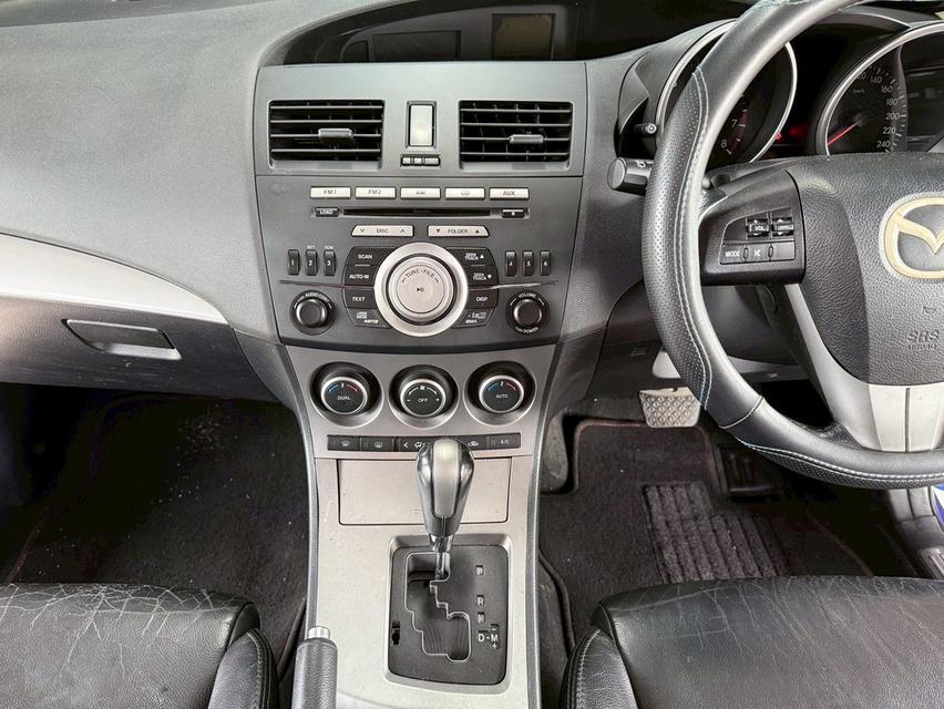 Mazda 3 1.6 Spirit Sport Hatchback AT ปี 2013 11