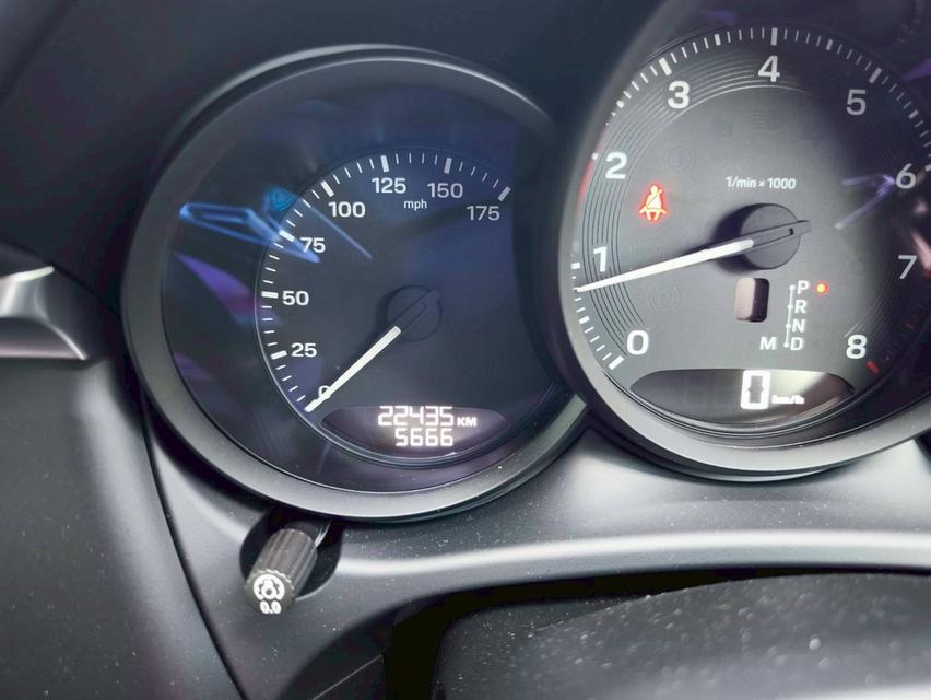 รหัสรถ KPV818 2022 PORSCHE MACAN 2.0 Minor Change สี Miami blue 6