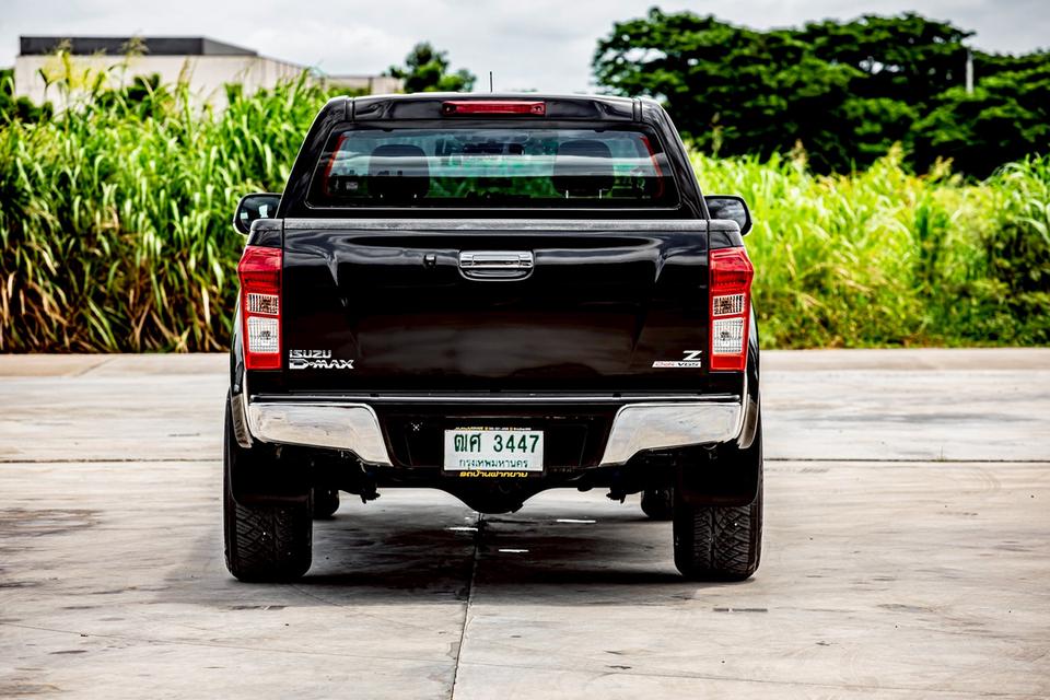 Isuzu D-Max Hi-Lander Cab 2.5 VGS Z ท๊อปปี 2013 เกียร์ธรรมดา สีดำ  7