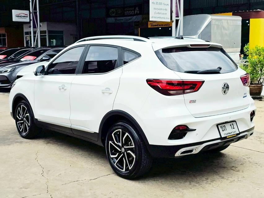 รหัสรถ SEZ12 MG ZS 1.5 V Sunroof เกียร์ ออโต้ เบนซิน สี ขาว ปี 2023