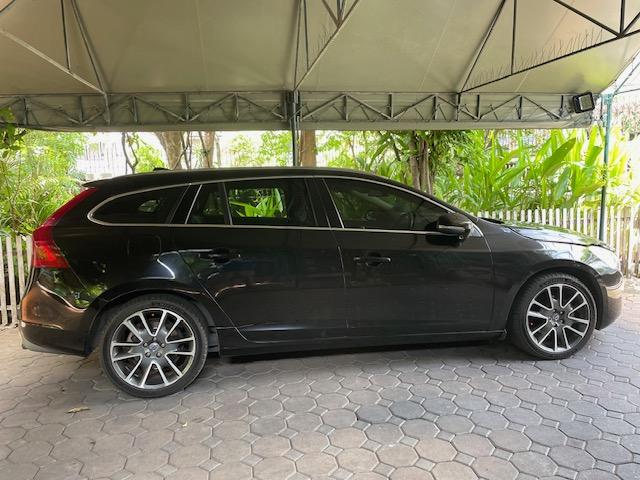 รถยนต์ VOLVO V60 DRIVe มือสอง ปี 2012 รูปที่ 2