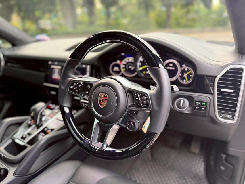 Cayenne Coupe E-Hybrid 3.0 8