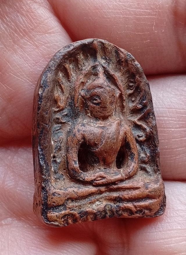 พระกำแพงซุ้มกอพิมพ์ใหญ่ รูปที่ 12