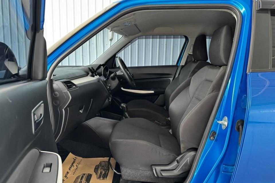 Suzuki Swift 1.2GL CVT เบนซิน เกียร์ออโต้  ปี2018 14