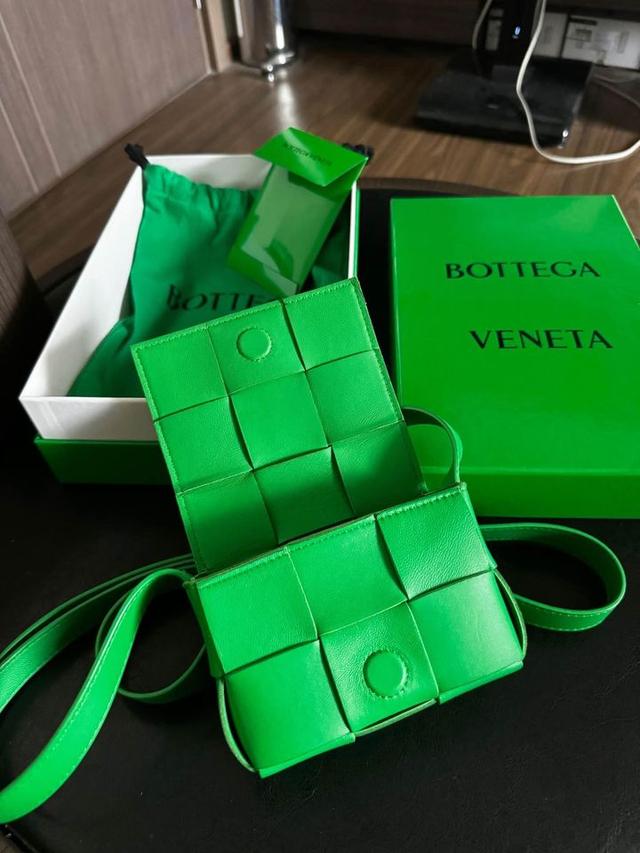 ขายกระเป๋า Bottega Veneta Candy Cassette 2
