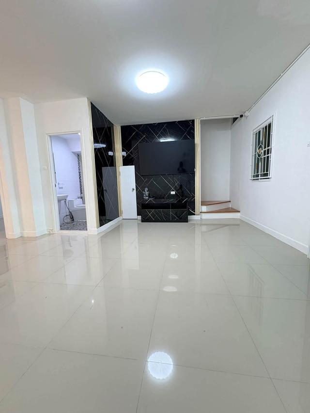 ทาวน์เฮ้าส์🏡 ขายทาวน์โฮม โครงการ Lio รัตนาธิเบศร์–เวสต์เกต💰 ราคา 2.19 ล้านบาท | เจ้าของขายเอง❌ ไม่รับนายหน้า✨ บ้านทำเลดี ใกล้แหล่งชุมชน 4