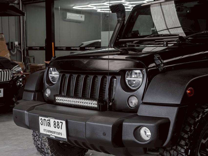 รหัสรถ 67GG887 สายลุย Jeep Wrangler Sahara 2014