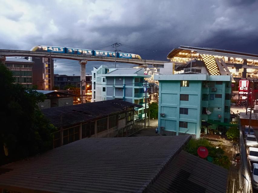 liviing place condominium LAD PHRAO 140 15