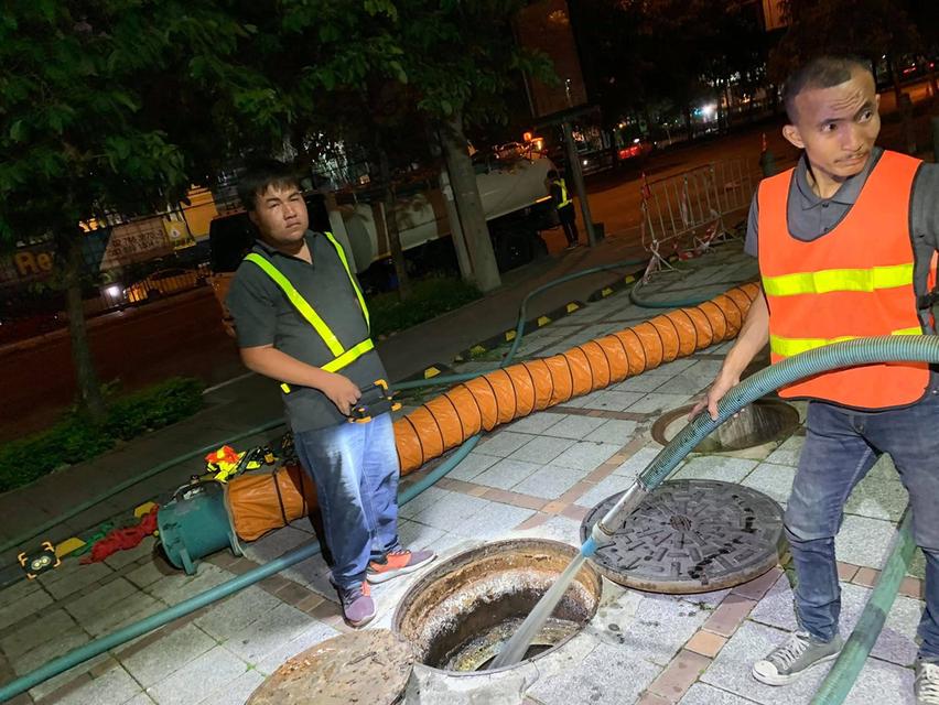 รถส้วมปทุม 0845334766 ดูดส้วม 3