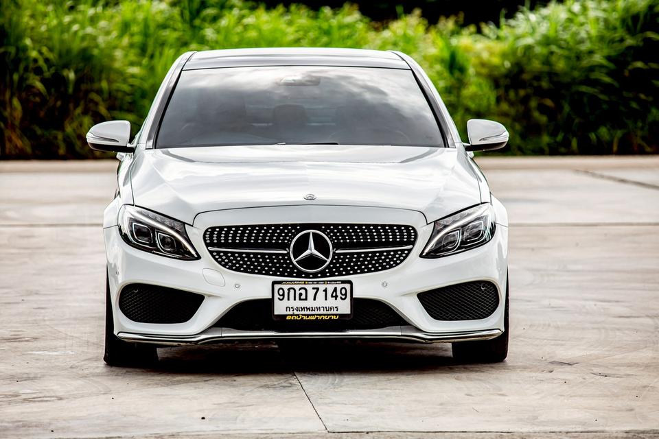 Benz C300 AMG Bluetec เบาะแดง ปี 2016 สีขาว