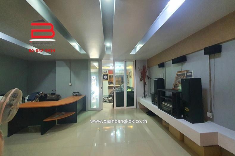 ทาวน์เฮาส์ หมู่บ้าน มาลีวัลย์ (คลอง 2) เนื้อที่ 43 ตรว. ถนนรังสิต-นครนายก ต.ประชาธิปัตย์ อ.ธัญบุรี จ.ปทุมฯ 5