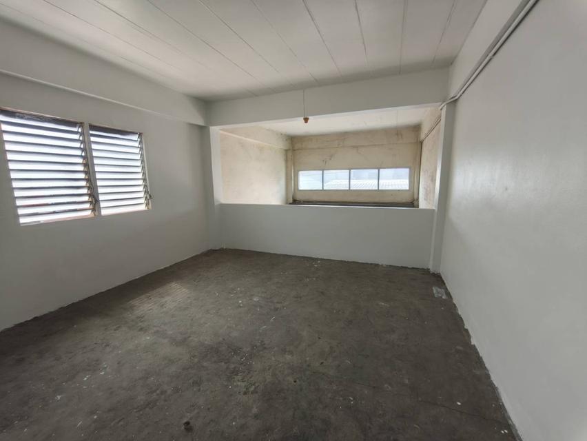 ตึกแถว 2 ห้อง ถูก เพียง 4.5 ลบ. ใกล้ถนนเอกชัยเพียง 300ม. บางซอย Sky mall สมุทรสาคร ซอย กองพนันพล 8