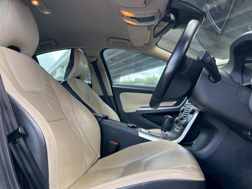 ขาย Volvo S60 1.6Drive ปี14 9