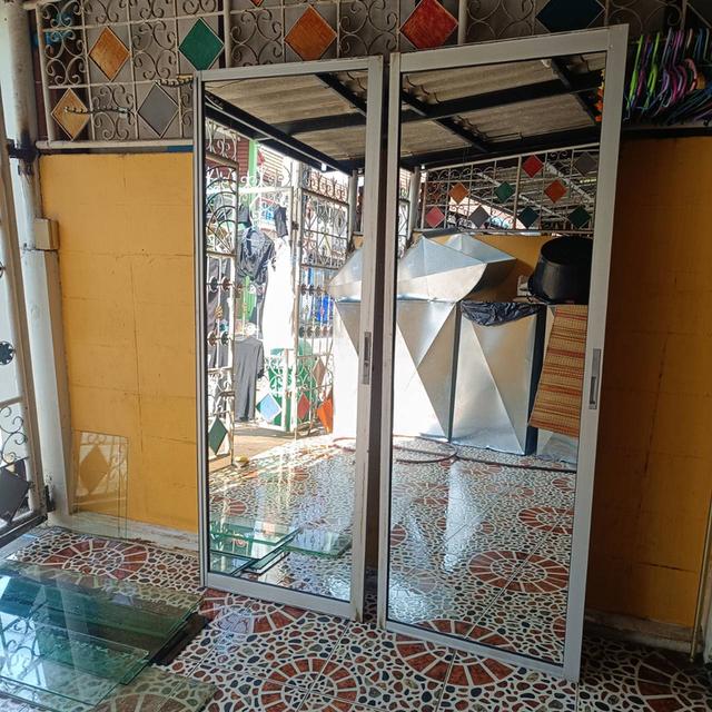 กระจกเงาบานเต็ม กรอบอลูมิเนียม 2