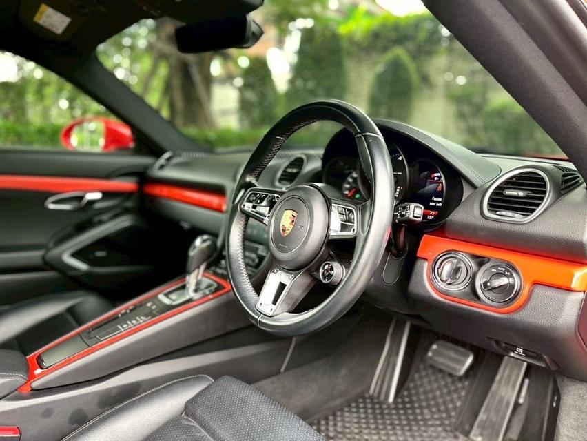 Porsche 718 Cayman สี Lava orange ปี 2016 จด 2017  18