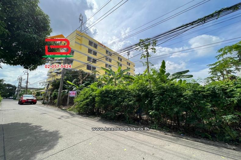 ที่ดินเปล่า เนื้อที่ 295 ตร.ว. ซอยนวมินทร์ 88, ใกล้โลตัสนวมินทร์ ถนนนวมินทร์ เเขวงคลองกุ่ม เขตบึงกุ่ม 2