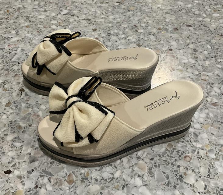 รองเท้ามือ2, รองเท้าส้นตึก รูปที่ 4