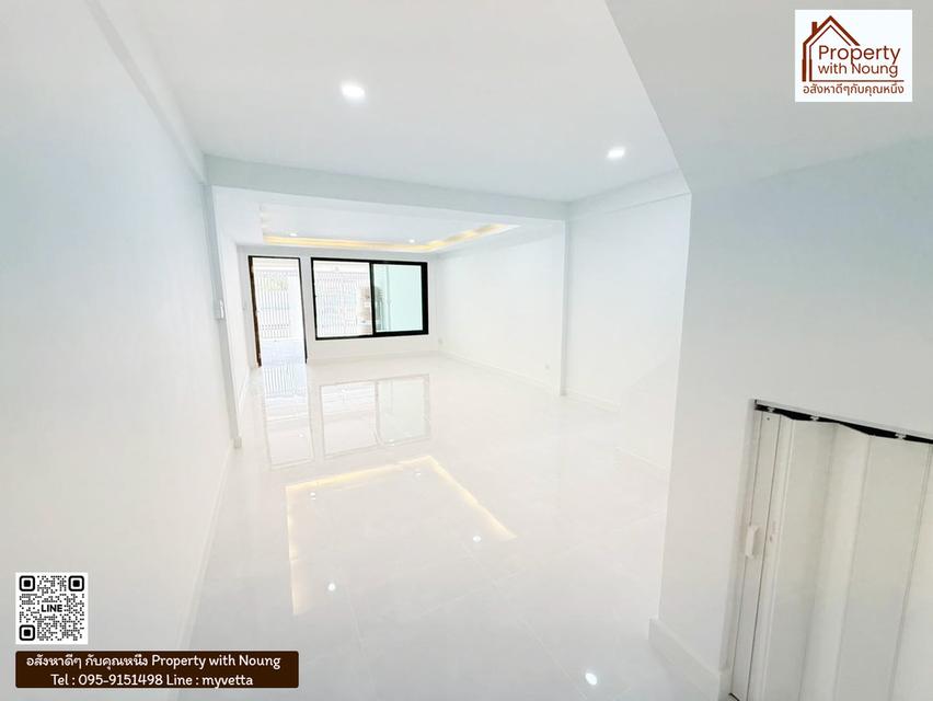 ทาวน์เฮาส์ลาดปลาเค้า 2 ชั้น แถมฟรี แอร์ 2 เครื่อง ซอยเสนานิคม1 ถนนเสนานิคม1 ซ.38 ลาดปลาเค้า รีโนเวทใหม่พร้อมอยู่ มีปั๊มน้ำ 8