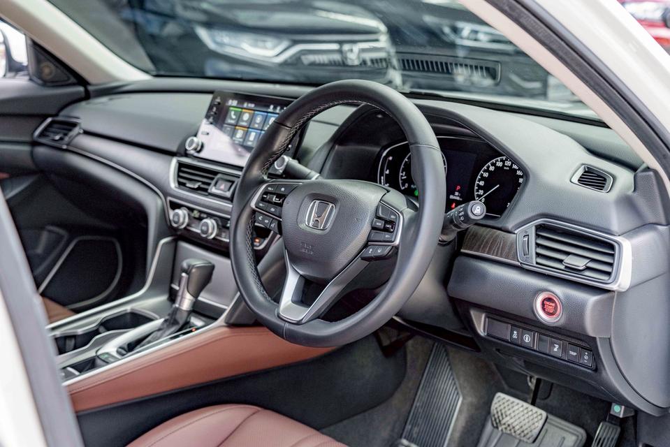 รหัสรถ NP7299 รุ่นรถ : HONDA ACCORD 1.5EL TURBOปีรถ : 2022 15