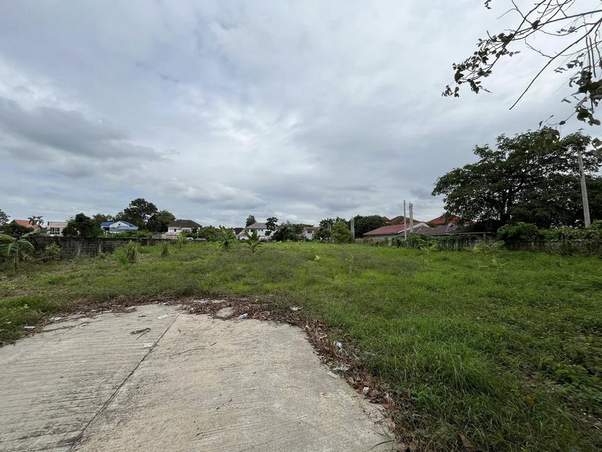 ขายที่ดินเปล่า ติดถนนอุทยาน (อักษะ) เดินทางได้ทั้ง ถนนพุทธมณฑลสาย 3 - ถนนพุทธมณฑลสาย 4 ขนาดที่ดิน 2 ไร่ 92.5 ตรว. 992.5 ตารางวา หน้ากว้างติดถนน 28 ม. 14