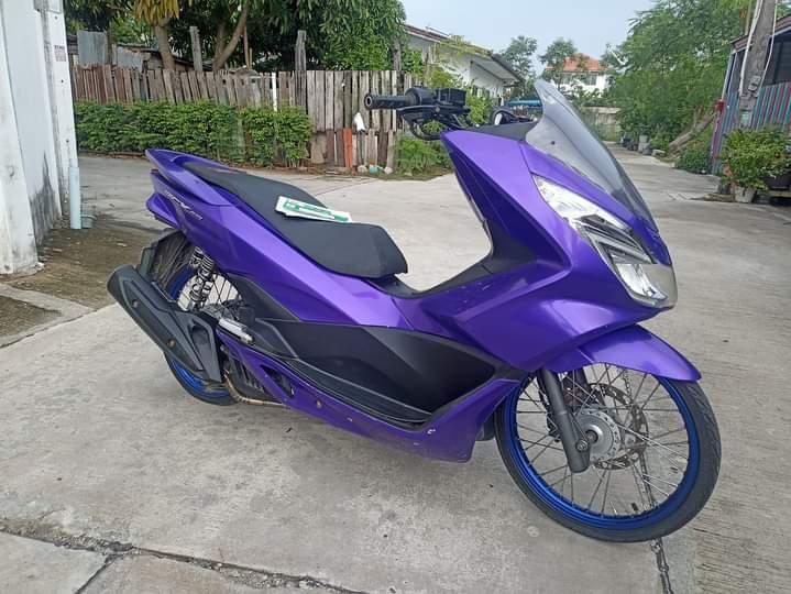 Honda pcx สีม่วง 2