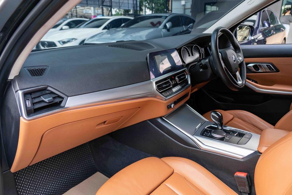 รหัสรถ NP5781 🚘 BMW 320d SPORT ปี 2020 รูปที่ 8