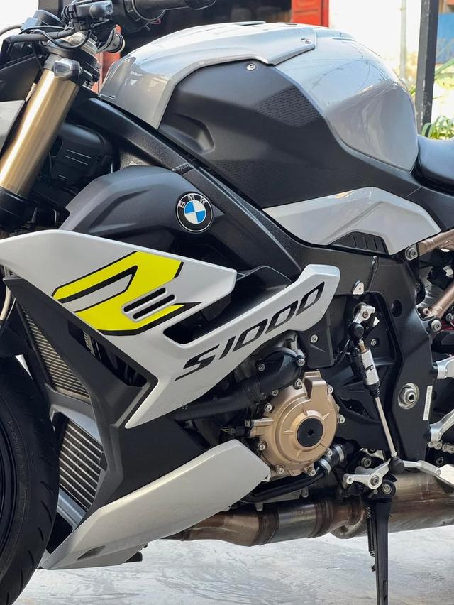 BMW S 1000 R ปี 2022  4