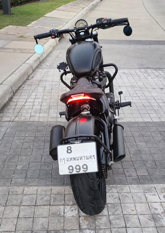 Triumph Bobber Black  1