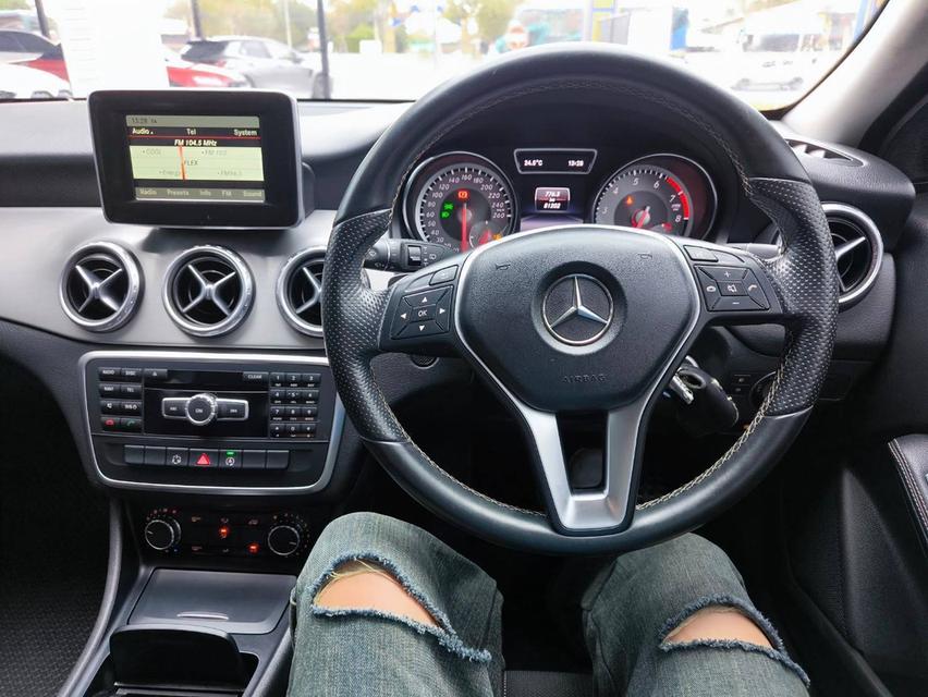 รหัสรถ KPV36512015 Mercedes-Benz GLA-Class 1.6 GLA200 SUV ผ่อนเริ่มต้น 12,000 บาท 5