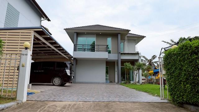 ขายบ้านเดี่ยวอารียา โคโม่ ลาดกระบัง-สุวรรณภูมิ ติดซ.ขุมทอง-ลำต้อยติ่ง 2 201ตรว. 2ชั้น 4นอน 3-น้ำ พร้อมสระ เฟอร์ครบ