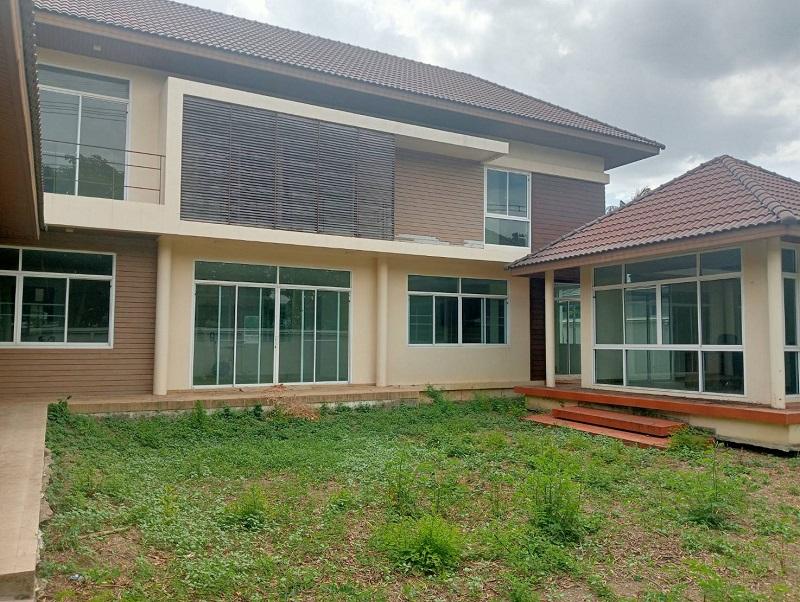 ขายที่ดินเปล่าแปลงสวย พร้อมบ้าน1หลัง ขนาด 333 ตรว ทำเลดีใกล้ถนนรัชดาภิเษก จตุจัตร กทม. 2