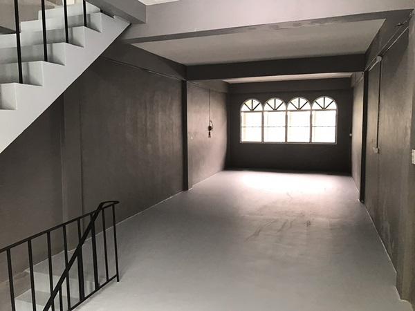 ขายตึกแถว 4 ชั้น ต่อเติมเต็ม เอกชัย 69/1 ราคา 2.1 ล้าน T. 086-4540423 8