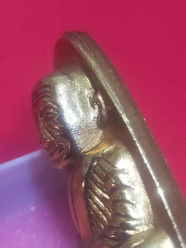 หลวงปู่ทวด ตัวหนังสือใหญ่ เสาอากาศ ปี 05 12