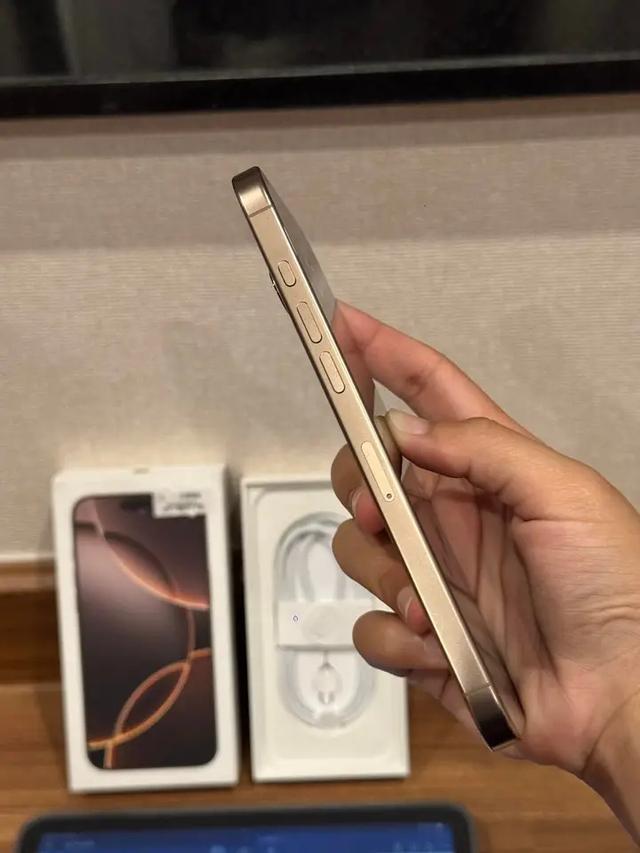 iPhone 16 Pro Max พร้อมใช้งาน 3