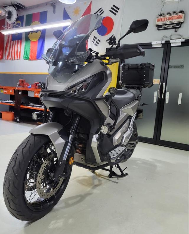 2020 Honda X-Adv 750 3