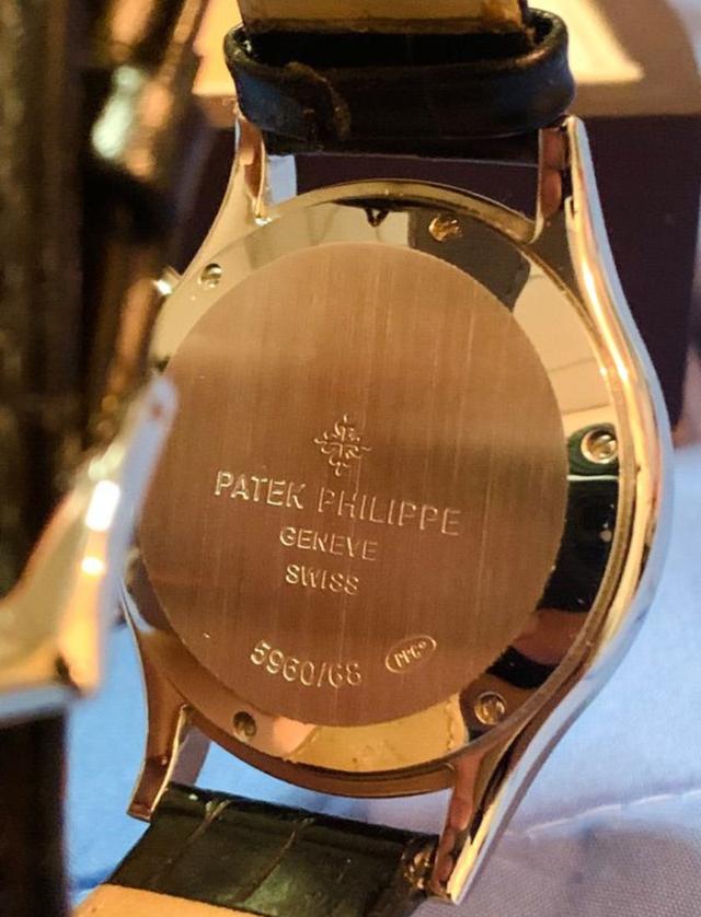 นาฬิกาข้อมือสายหนังแบรนด์ Patek Philippe 4