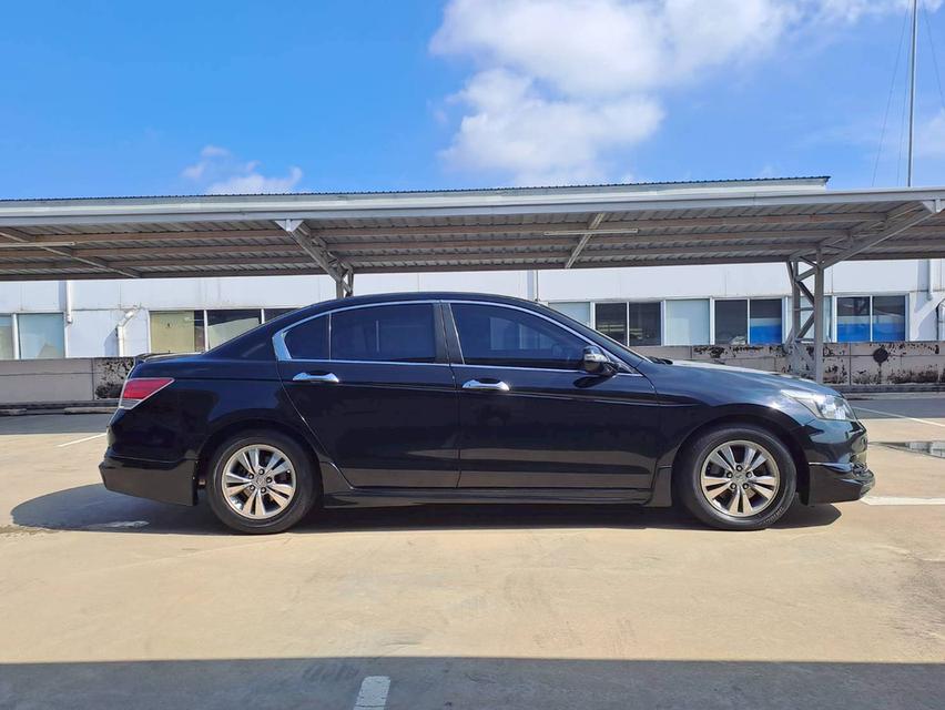 HONDA ACCORD 2.0 E V-TEC ปี2011 สีดำ