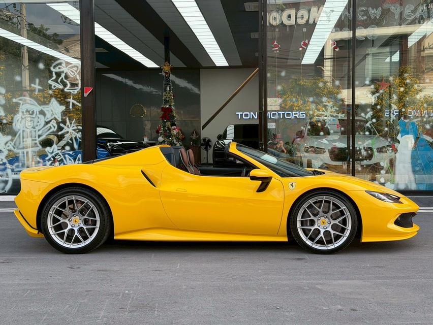 รหัสรถ KPV53 📌2023 Ferrari 296 GTS (Retractable Hardtop) สี GIALLO MODENA รูปที่ 15